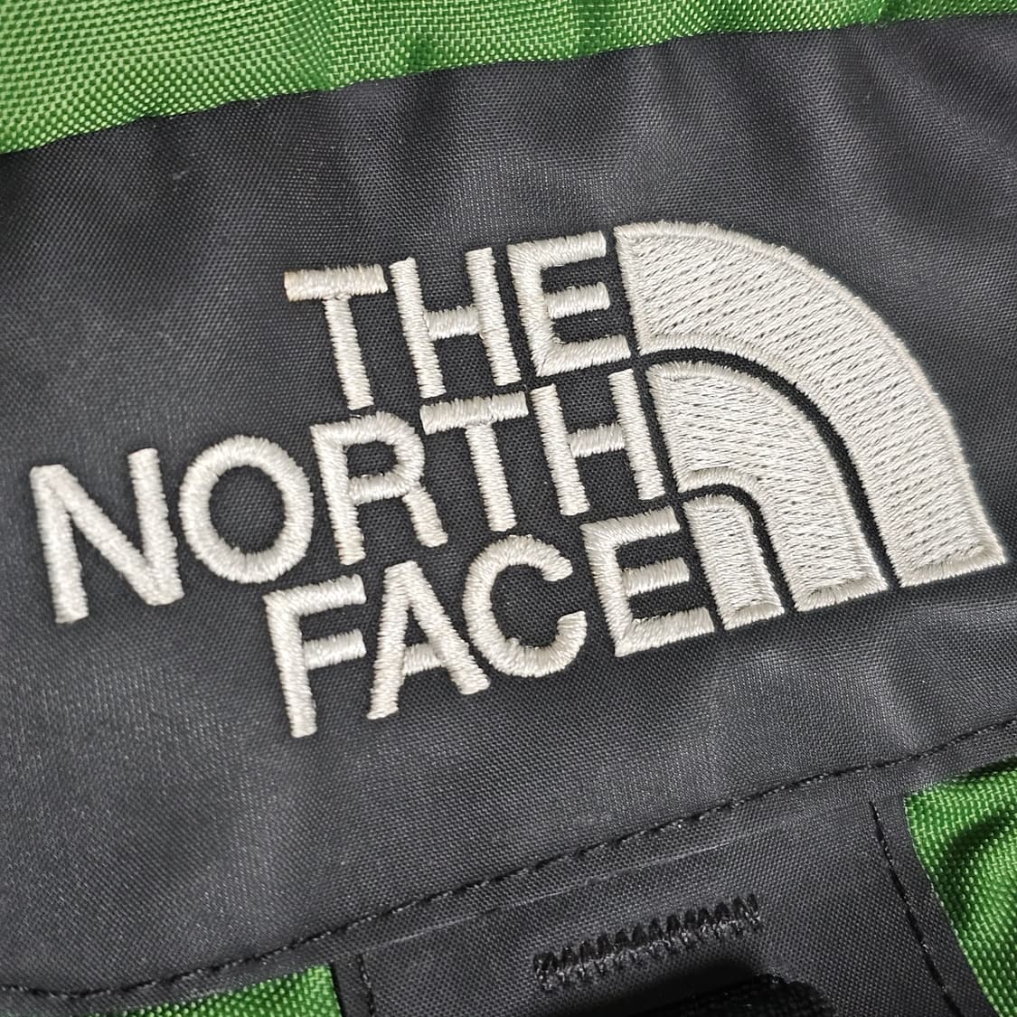노스페이스 빅샷 가방 백팩 그린 다크그레이 상품이미지4