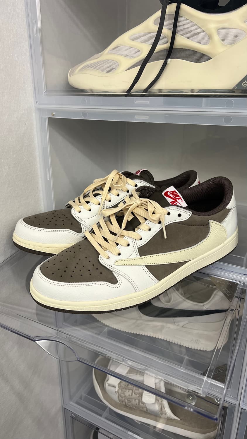 조던 1 x 트래비스 스캇 레트로 로우 OG SP 세일 앤 리저록 상품이미지1