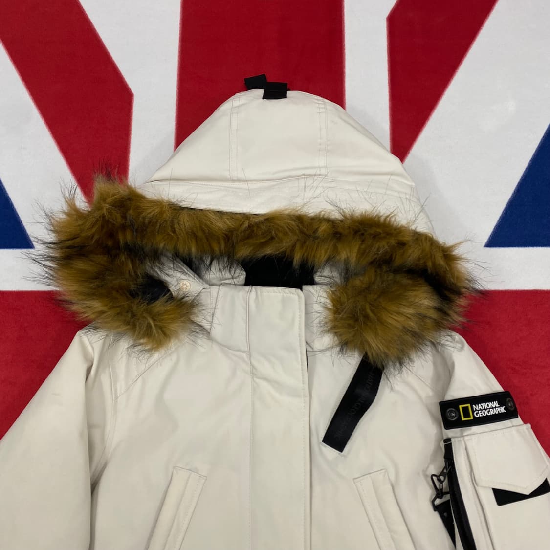 내셔널지오그래픽 타루가 덕다운패딩 S  상품이미지3