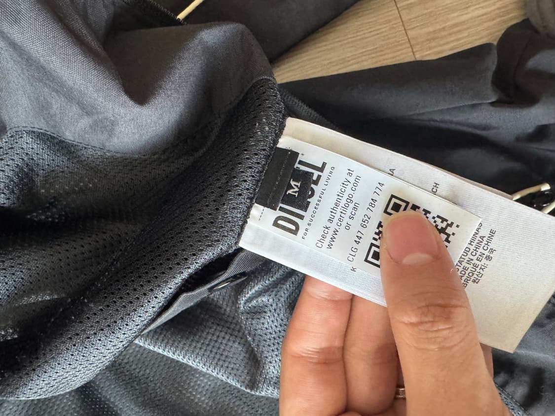 디젤 J-하이브스 콘트라스트 바람막이 M사이즈 상품이미지3