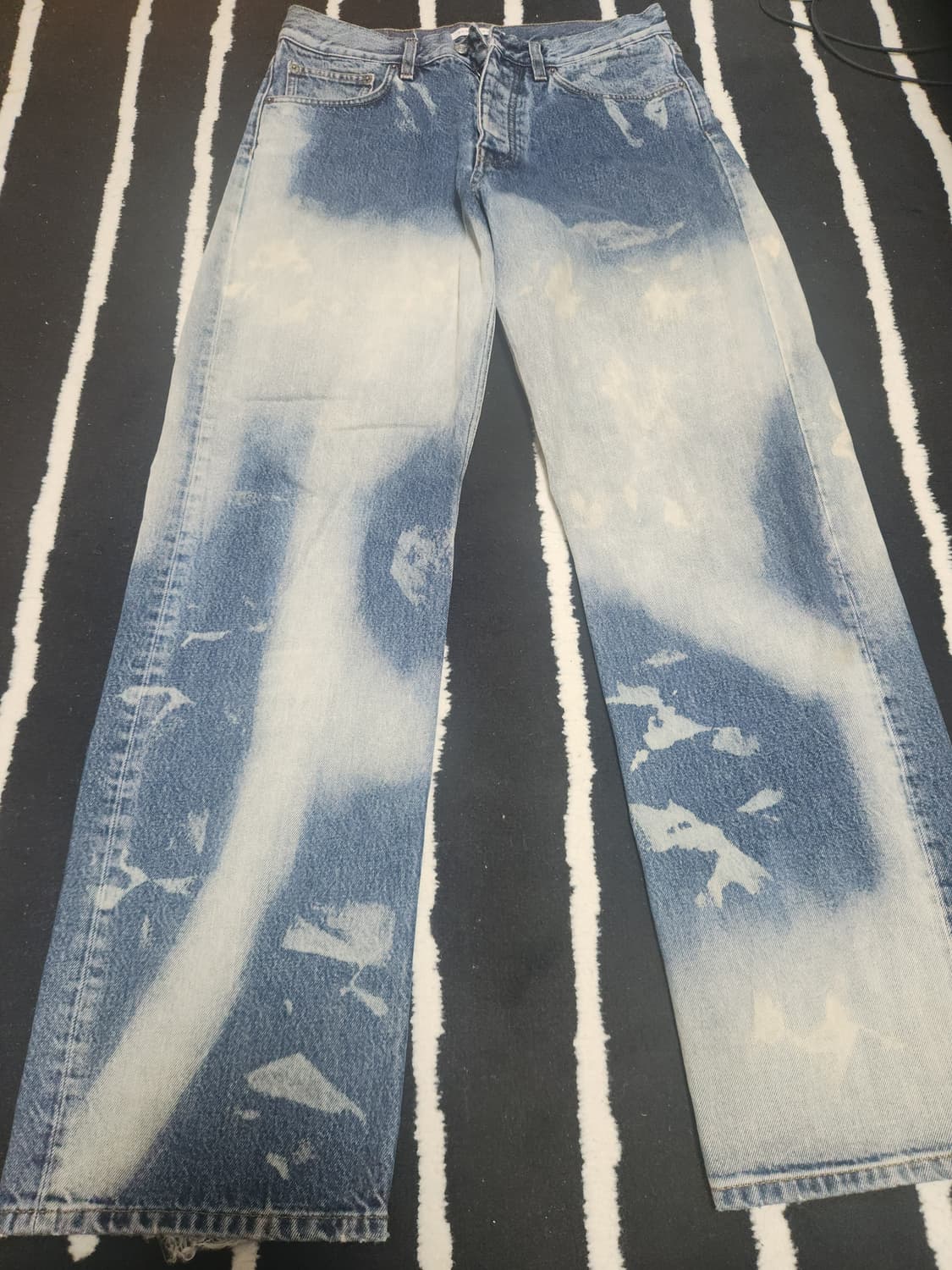 SUNFLOWER bleached denim 상품이미지2