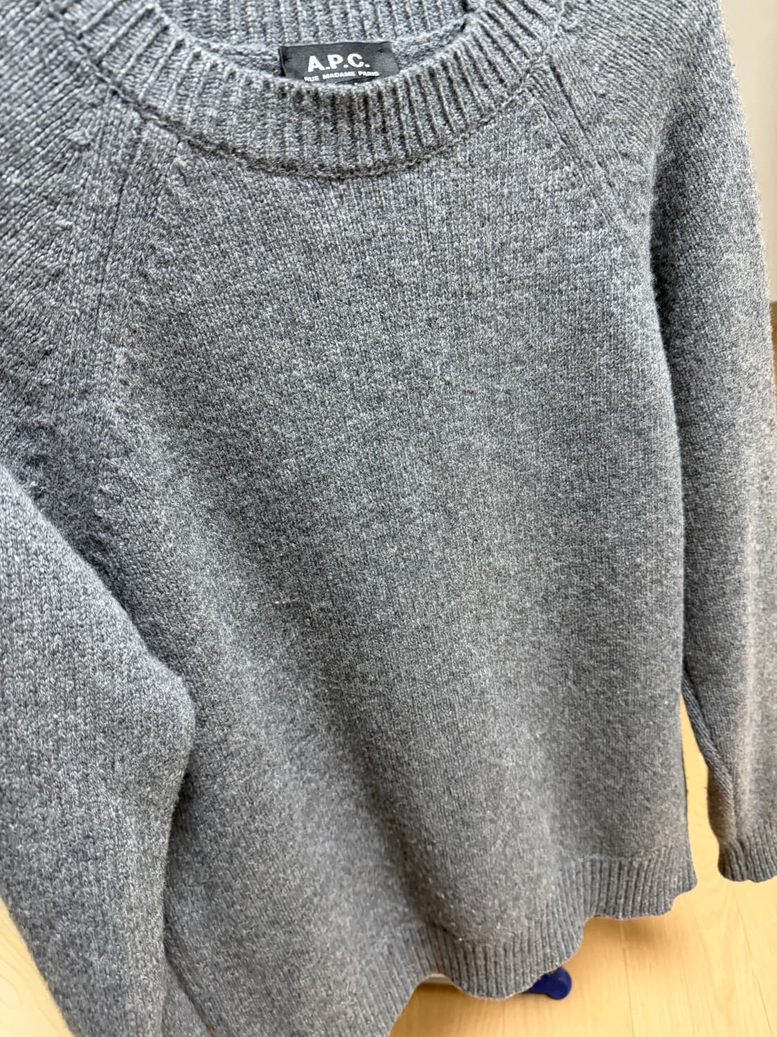 A.P.C 아페쎄 차콜 니트  상품이미지2