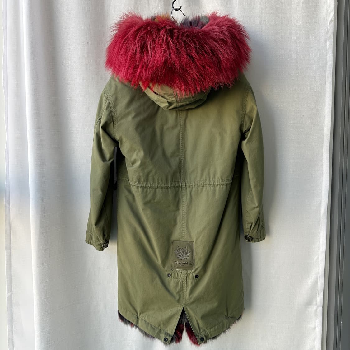 미스터앤미세스 이태리 라쿤 퍼 야상 카키 레드 상품이미지9