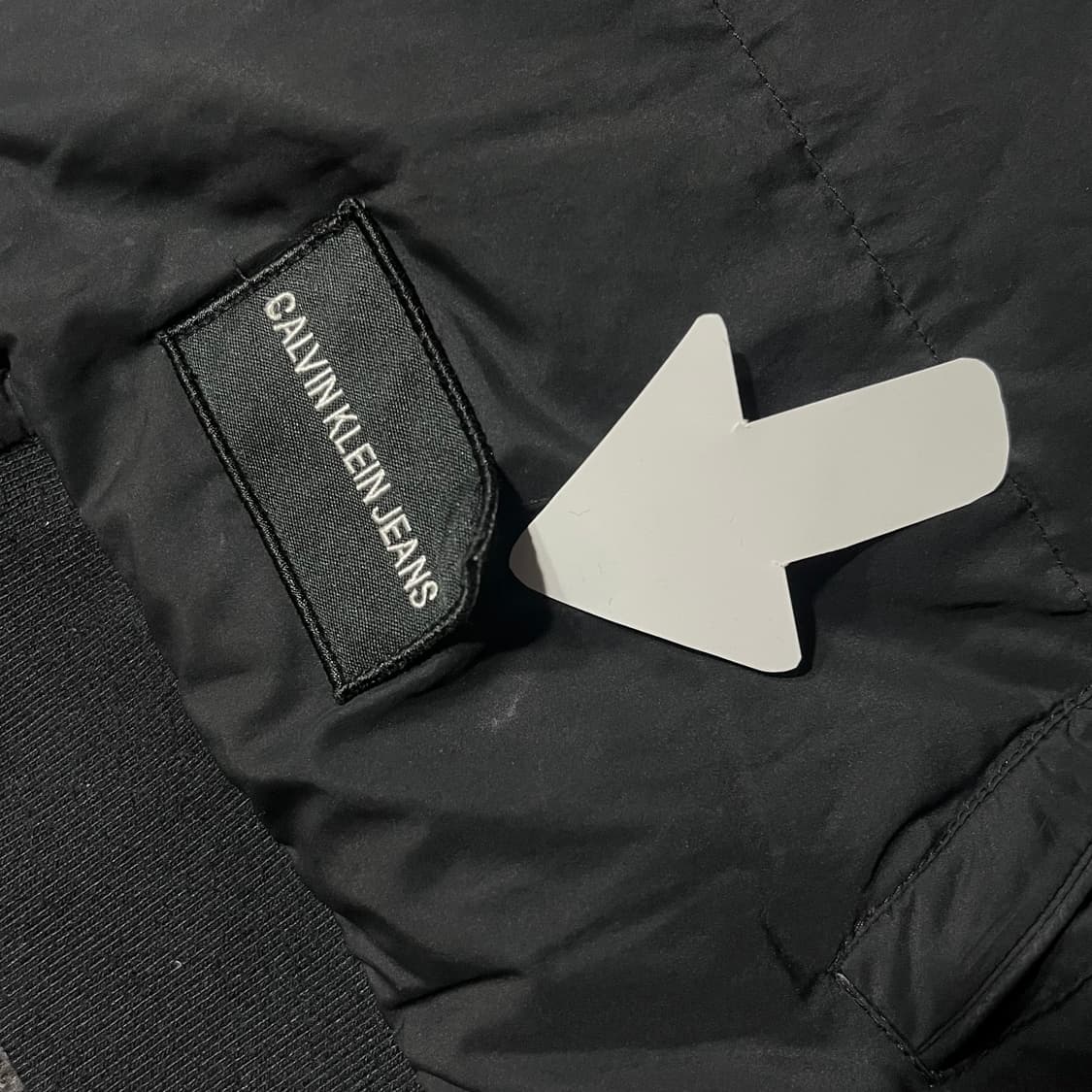 CALVIN KLEIN JEANS 캘빈클라인 다운 패딩 자켓 상품이미지9