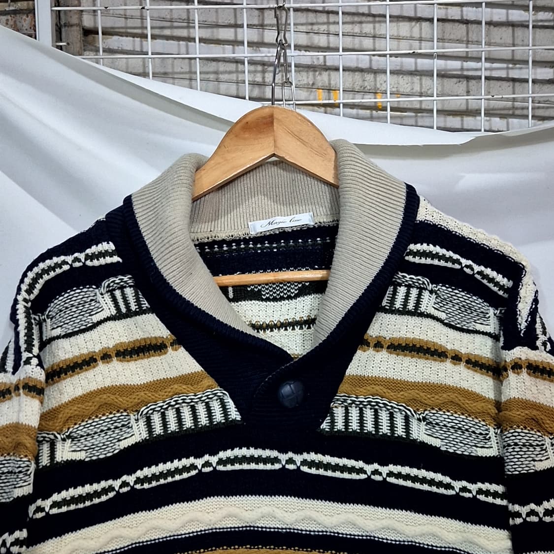 MagicLine 케이블 숄 니트 상품이미지2