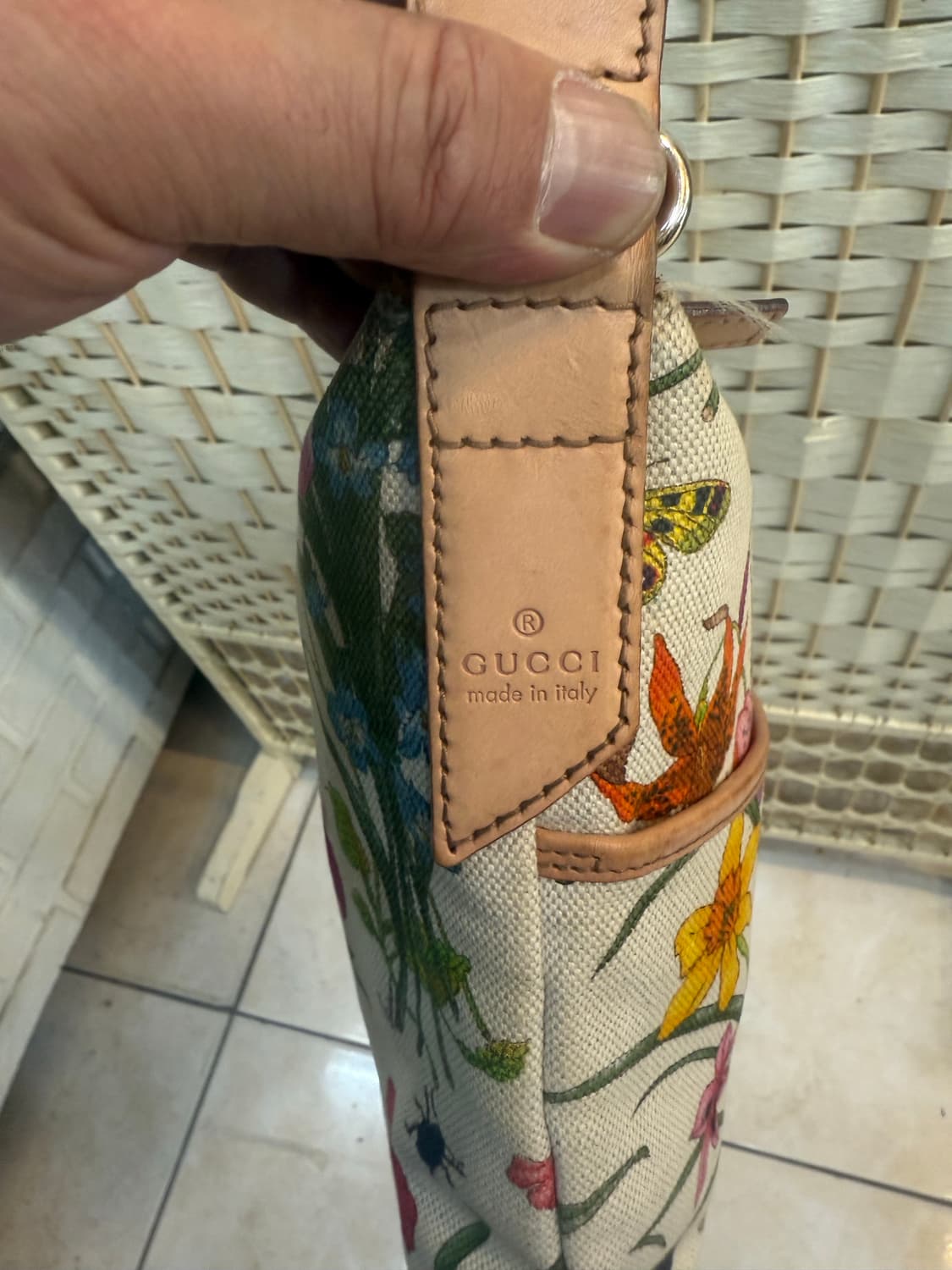 정품 구찌 플로라 페프레이티드 캔버스 크로스백 팝니다 상품이미지6