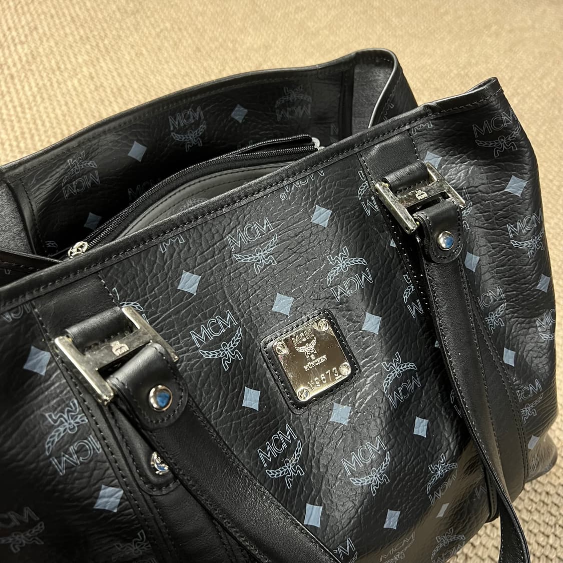MCM 비세토스 블랙 쇼퍼백 상품이미지5