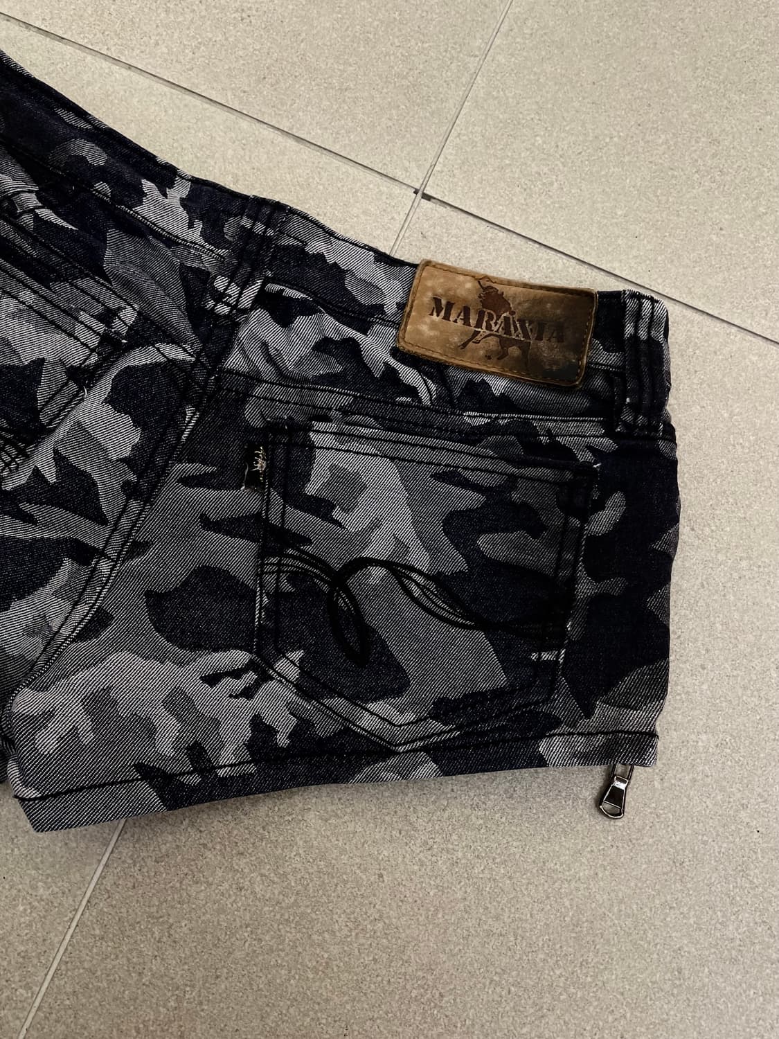 블랙 카모플라쥬 지퍼 숏팬츠 상품이미지6