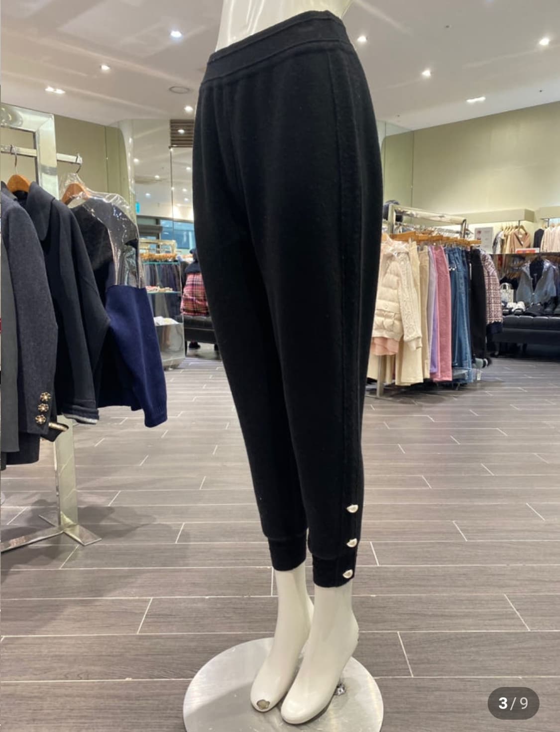 오즈세컨 O2nd 진주 버튼 디테일 니트 조거 팬츠  64-94사이즈 상품이미지1