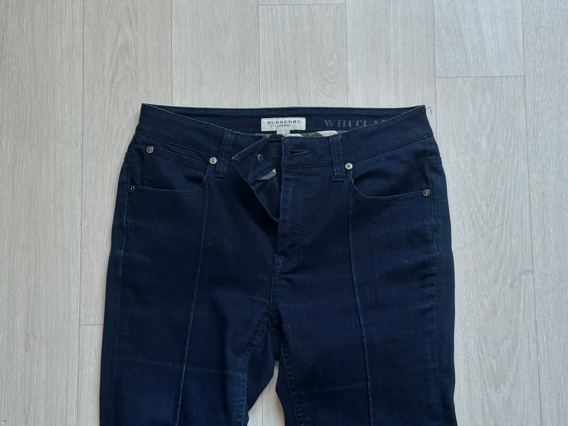 Burberry semi-bootcut denim pants 상품이미지4