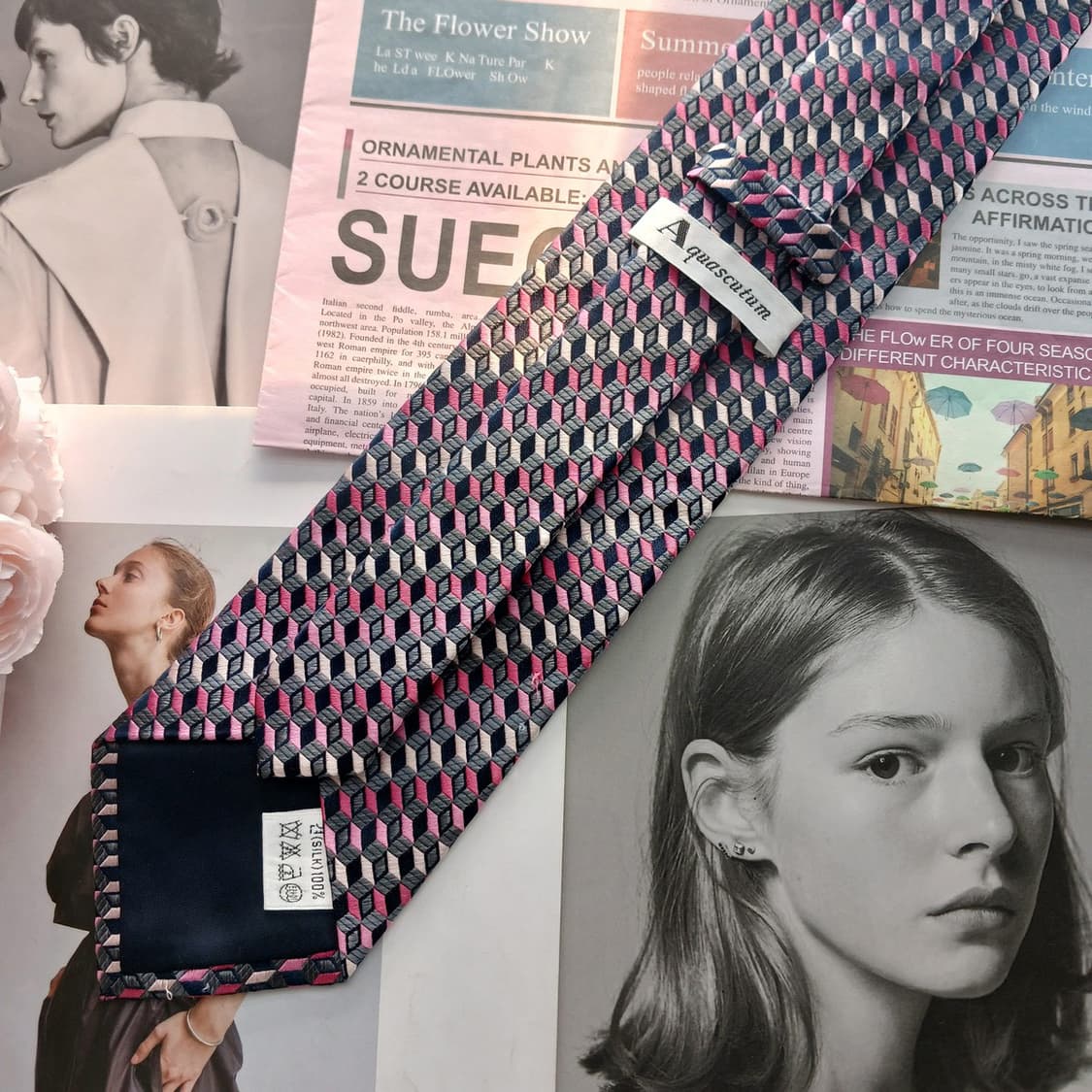 아쿠아스큐텀 실크 큐브 패턴 넥타이 9.7cm A+등급 A18794
 상품이미지4