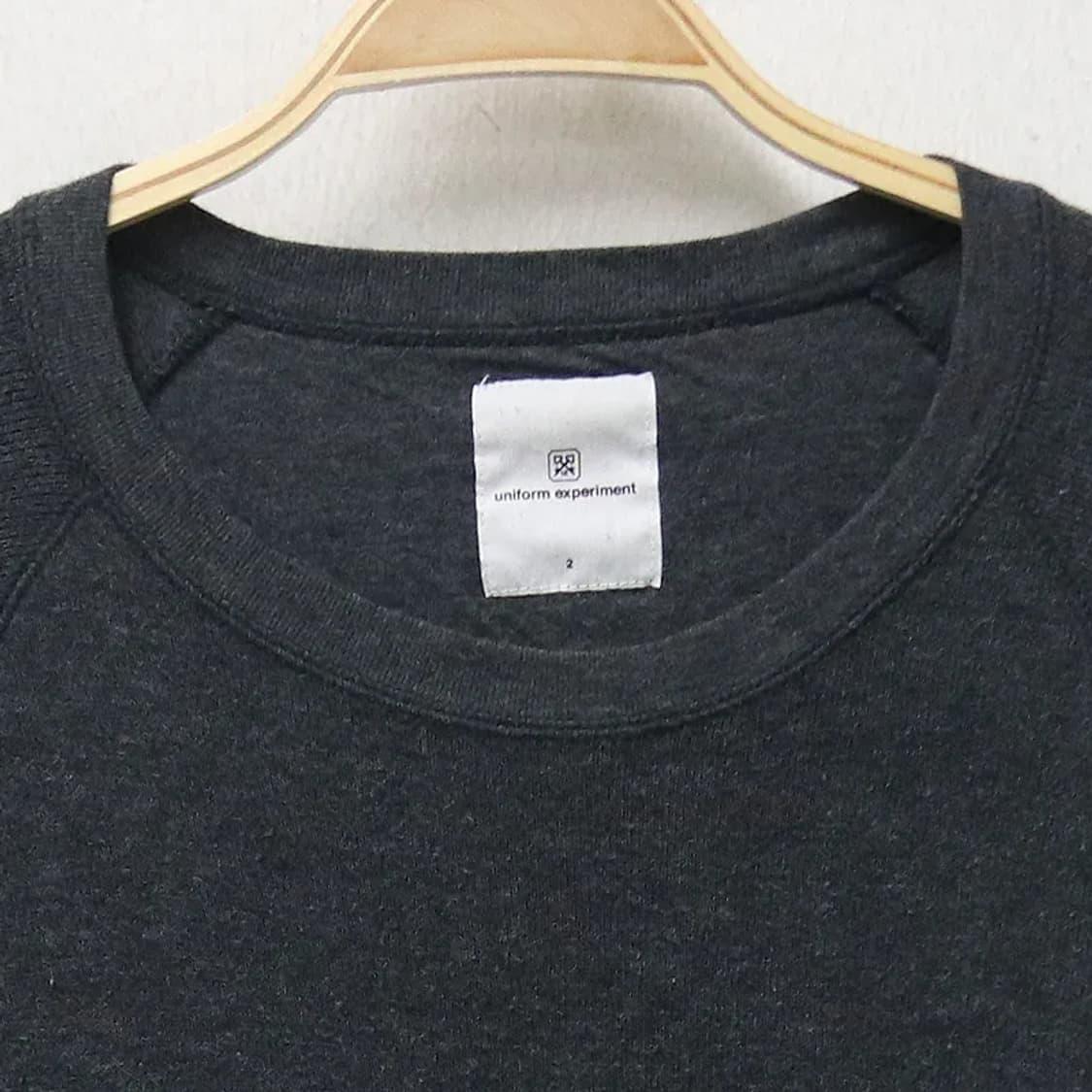 유니폼 익스페리먼트 맨투맨 61504 상품이미지3