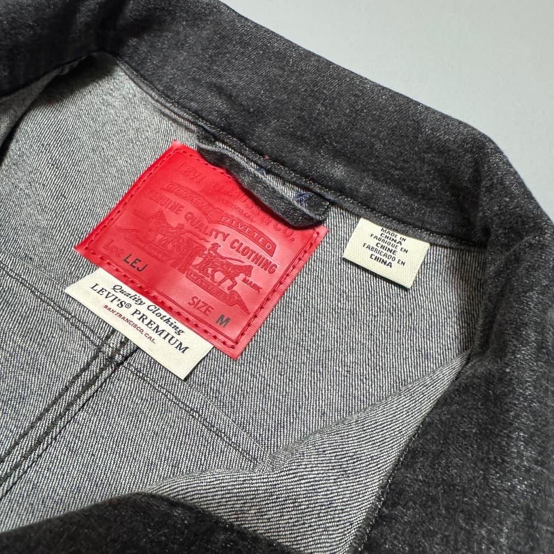리바이스(Levi's) 차콜 코튼 LEJ 엔지니어드 쇼트 트러커 자켓 상품이미지3