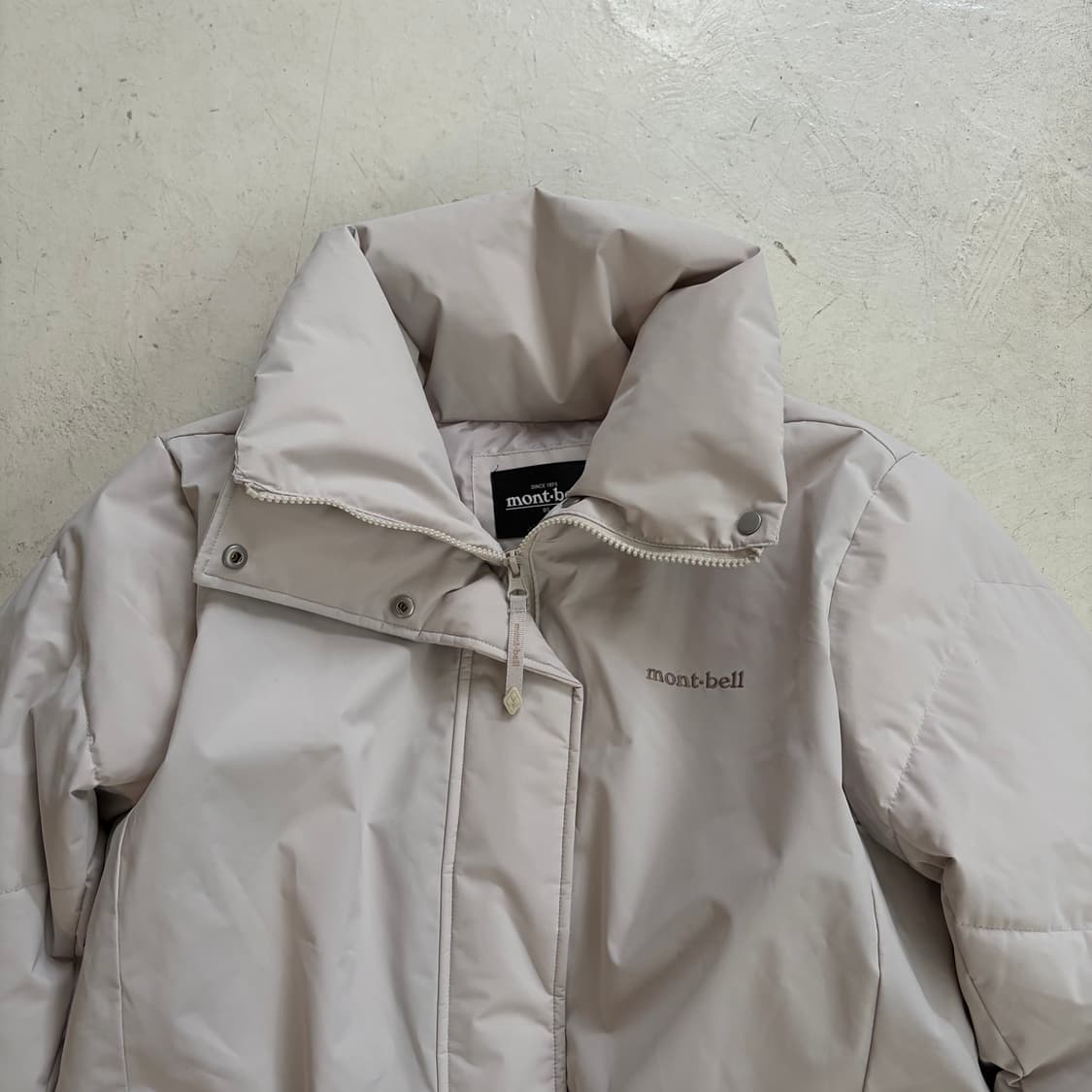 몽벨 에어웜 빈티지 패딩 M 상품이미지2