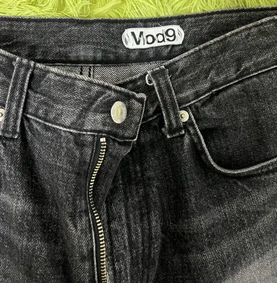 모드나인 턴미온 블랙 데님팬츠 상품이미지3