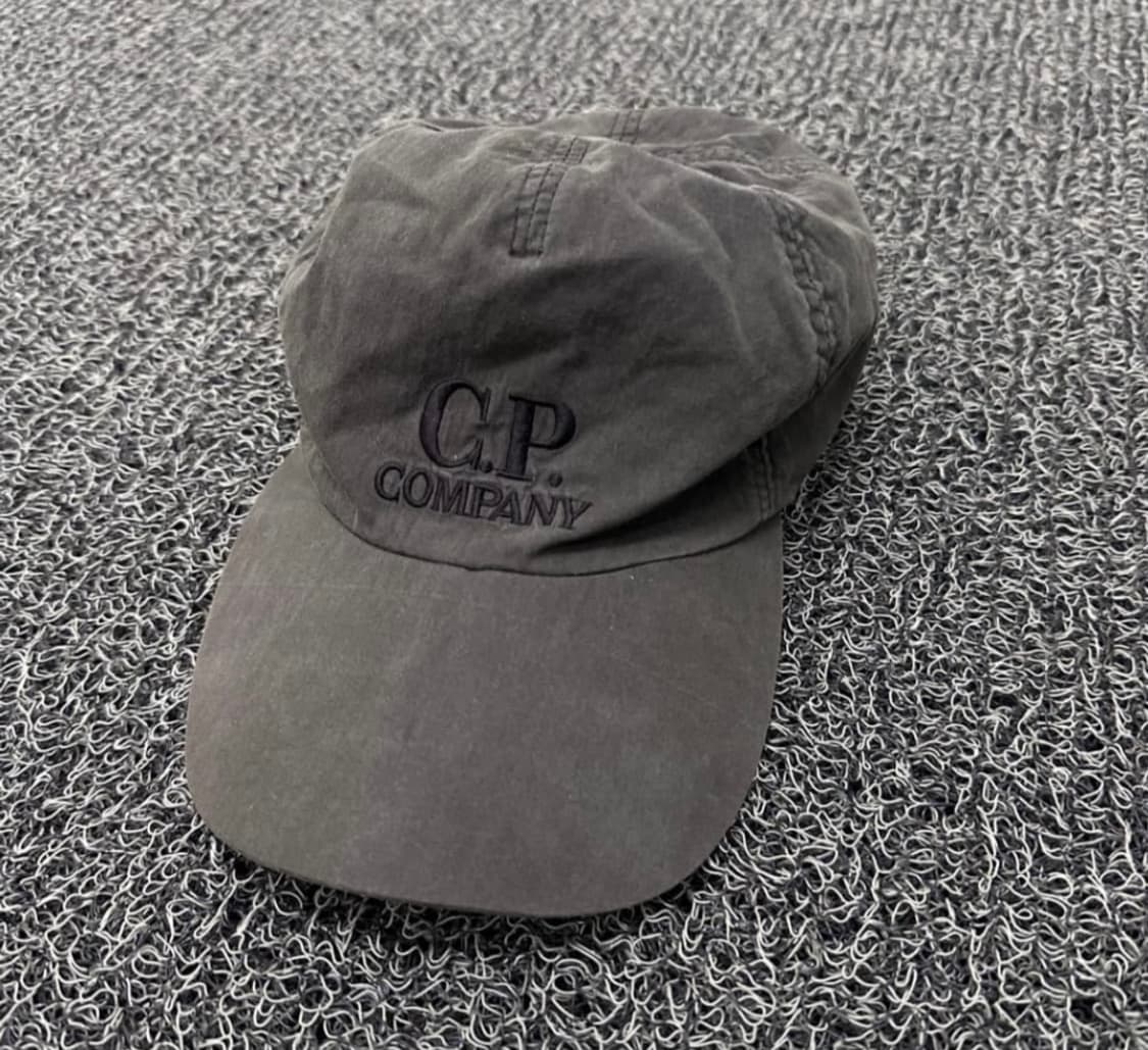 Cp컴퍼니 모자 58사이즈 (dark 색상) 볼캡 상품이미지1