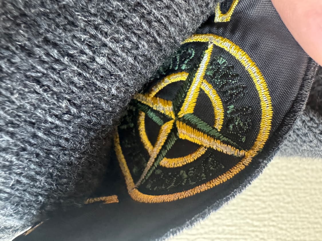 스톤아일랜드 니트집업 상품이미지4