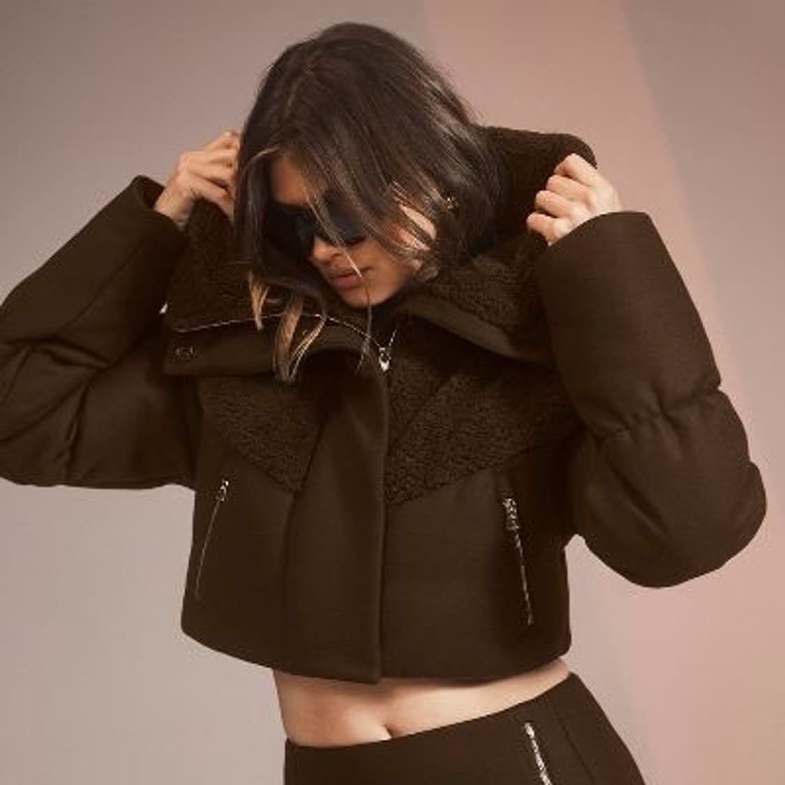 알로 요가 크롭 푸퍼 자켓 상품이미지1