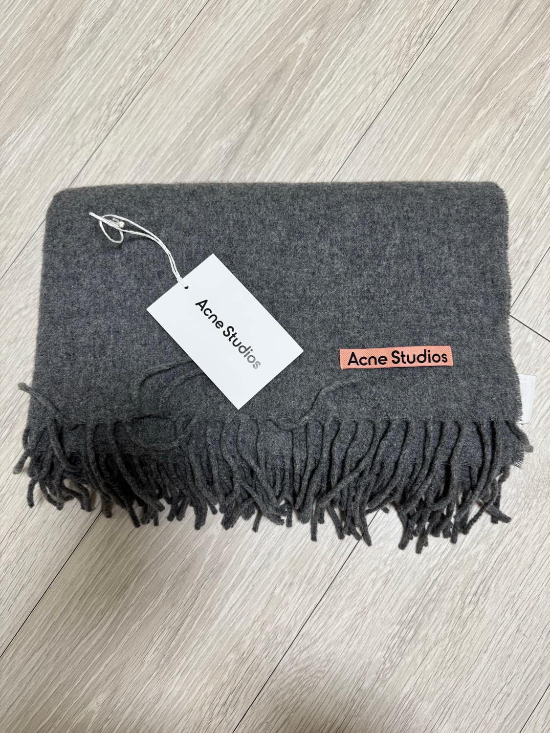 아크네스튜디오 스카프 그레이 와이드 상품이미지2