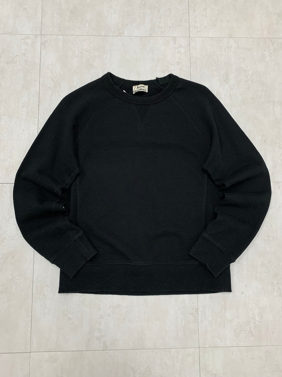 아크네 스튜디오 블랙 맨투맨 #612 상품이미지1