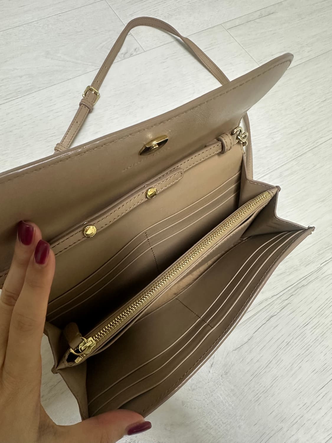 버버리 크로스 백 장지갑(베이지) 상품이미지4