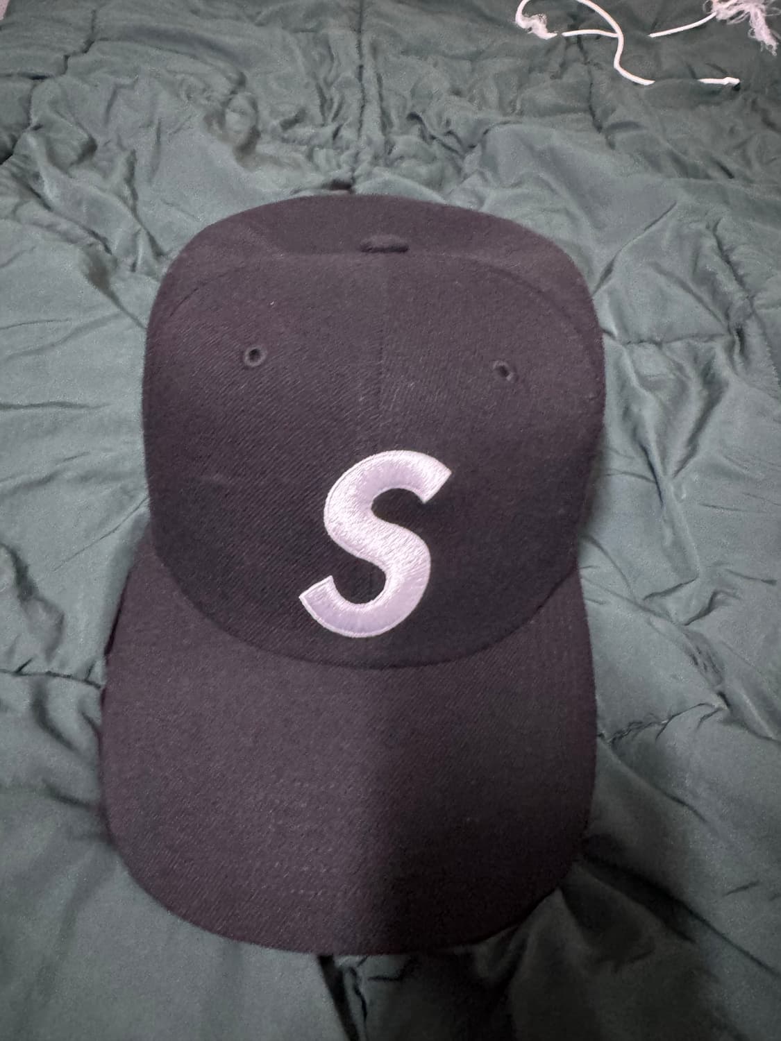 슈프림 월드 페이머스 볼캡 상품이미지2