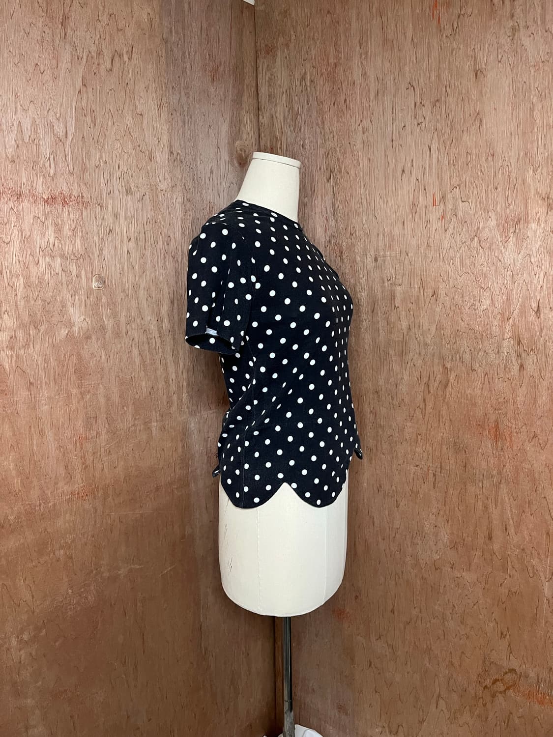 꼼데가르송 도트 밑단 절개 반팔 티셔츠 상품이미지4