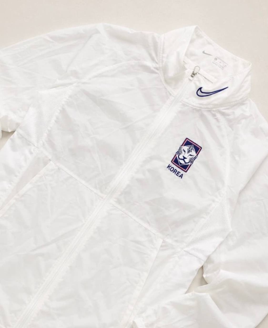 Nike 나이키 대한민국 화이트 경량 바람막이 상품이미지2