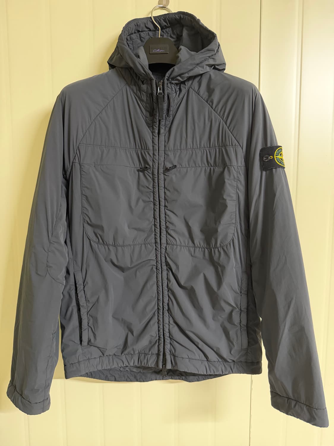 스톤아일랜드 컴포트 테크 경량패딩  M  상품이미지1