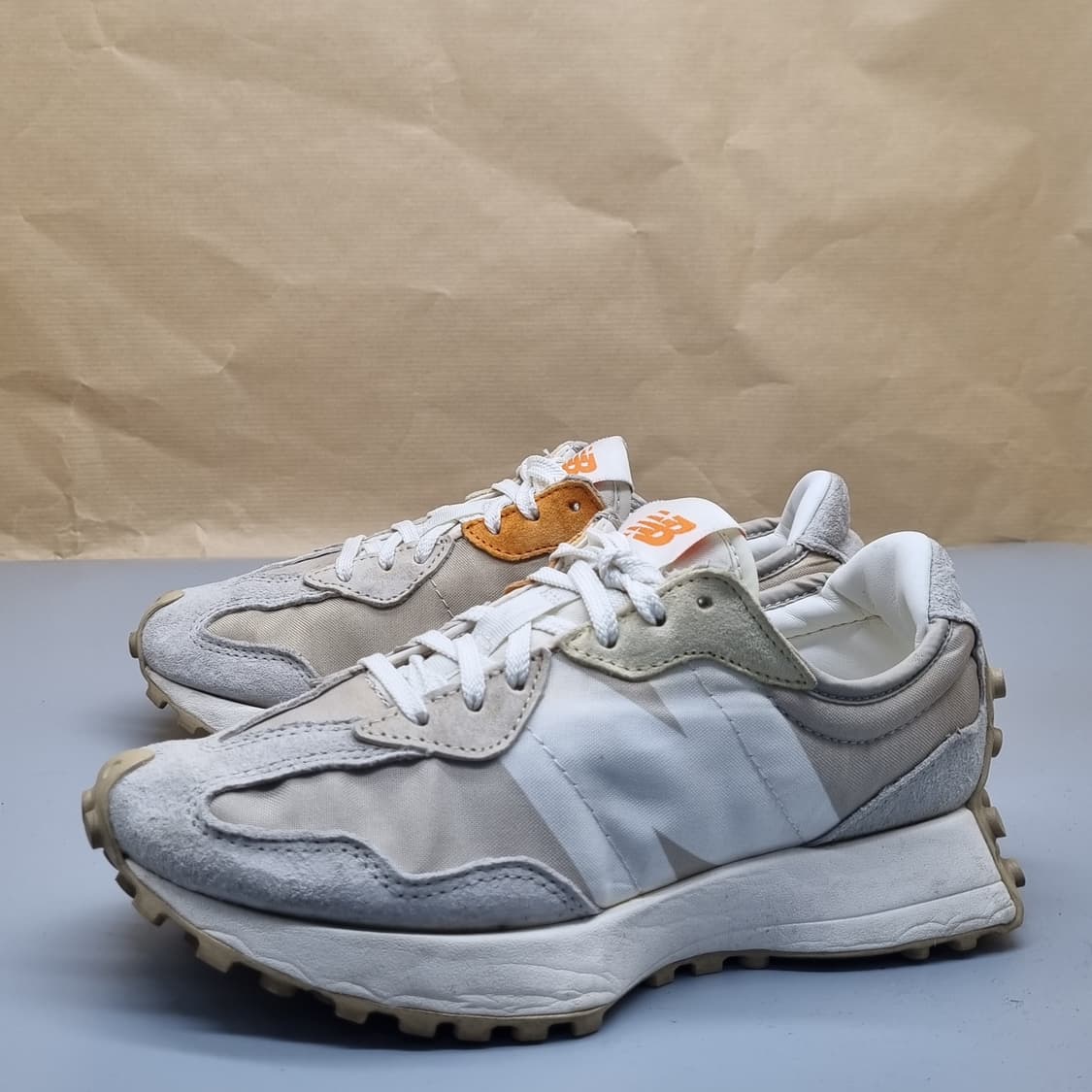 뉴발란스 327 베이지 여성운동화230  상품이미지1