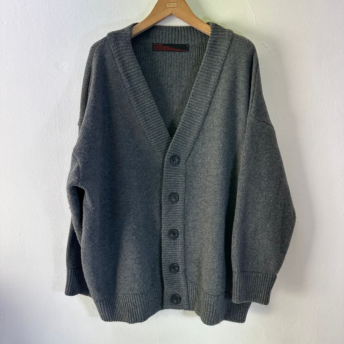 OS 꼼파뇨 진그레이 루즈오버핏 헤비울 브이넥가디건 상품이미지1