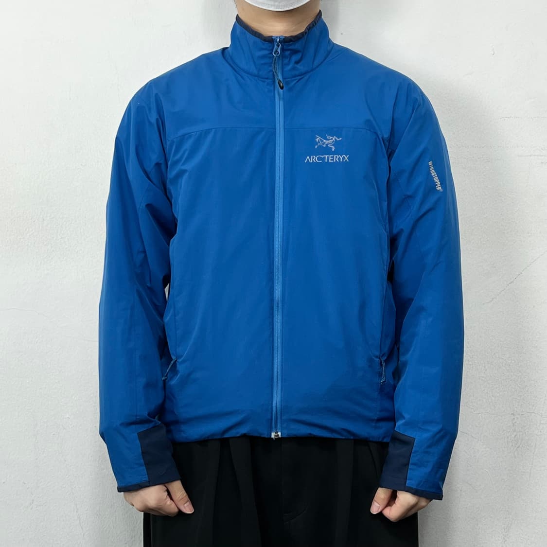 아크테릭스 로고 윈드스토퍼 자켓 블루 상품이미지2