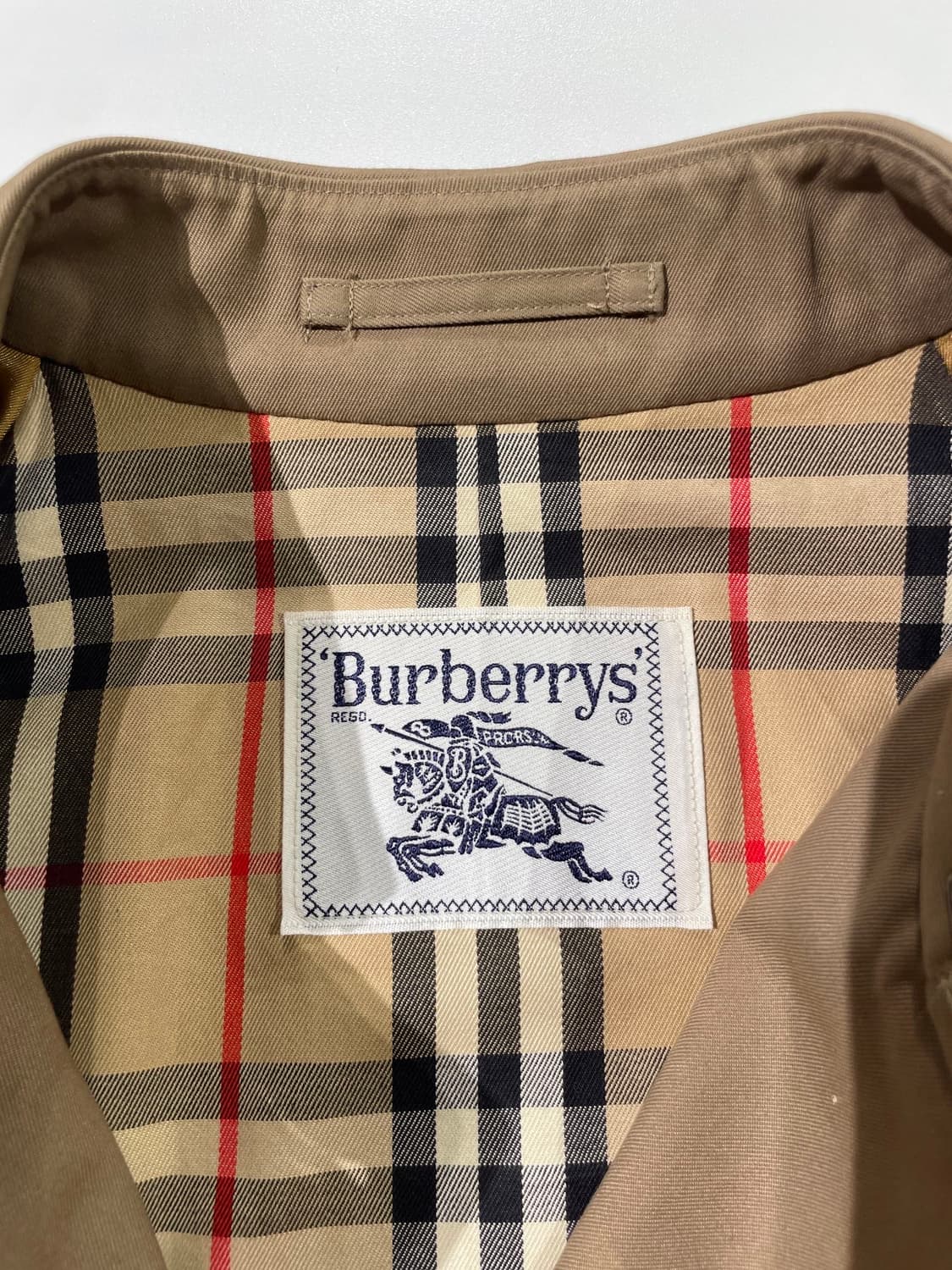 버버리 베이지 히든 버튼 벨티드 코트  상품이미지7