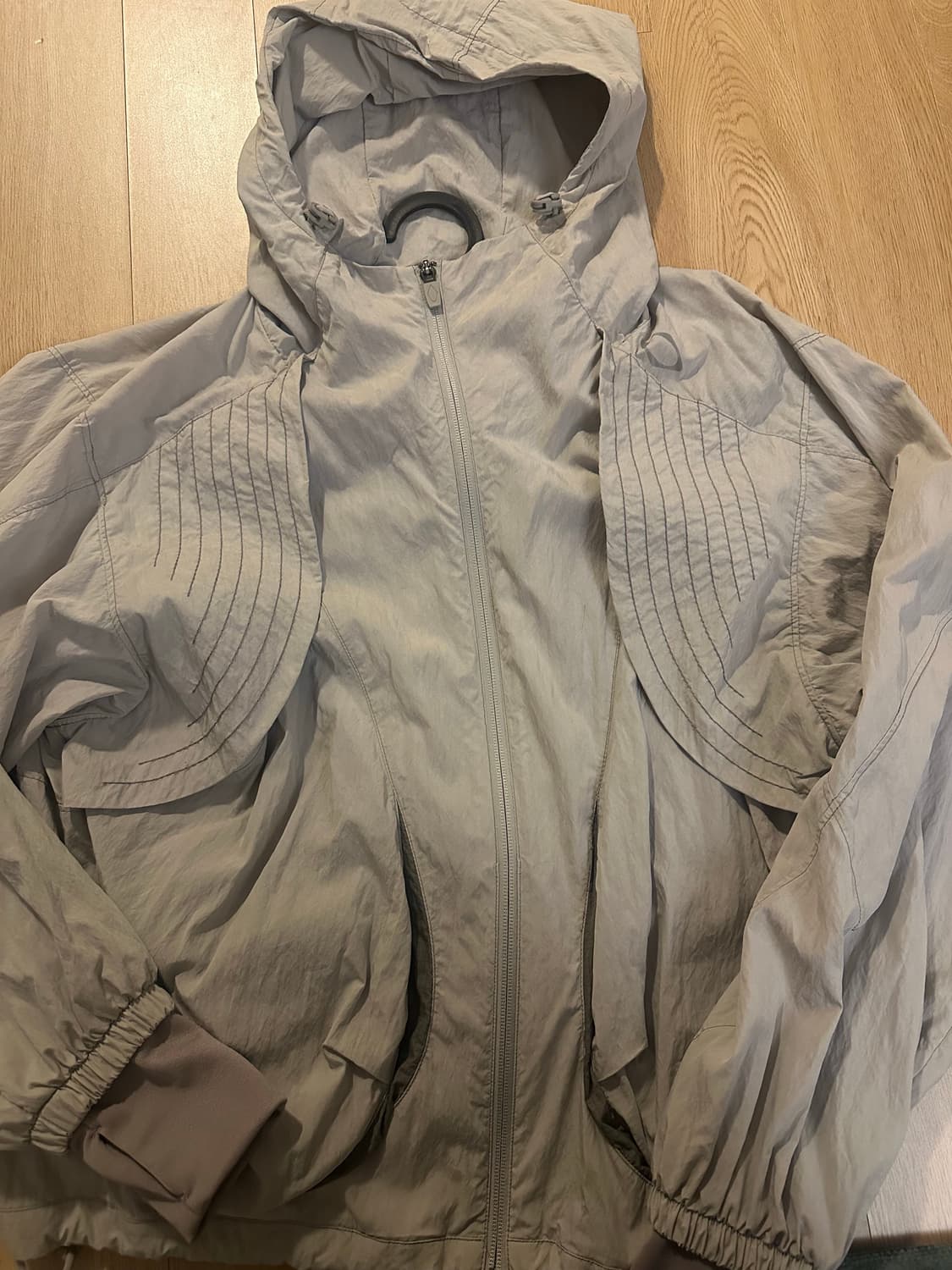 미스치프 베이지 바람막이 m 상품이미지2