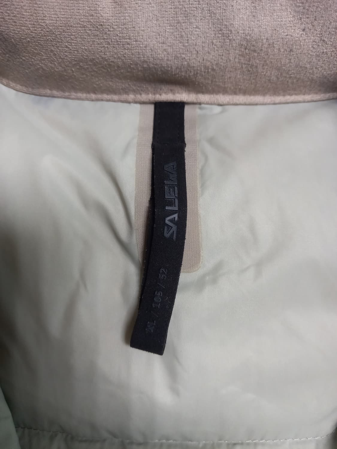 살레와 경량패딩 회이드/블랙  XL 상품이미지3