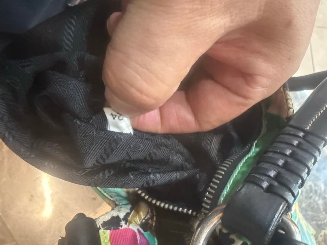 정품 프라다 한정판 베네치아 숄더백 팝니다 상품이미지10