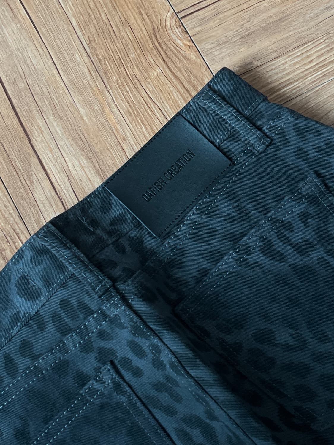 오피쉬 와이드 레오파드 바지 차콜 2 사이즈 상품이미지4