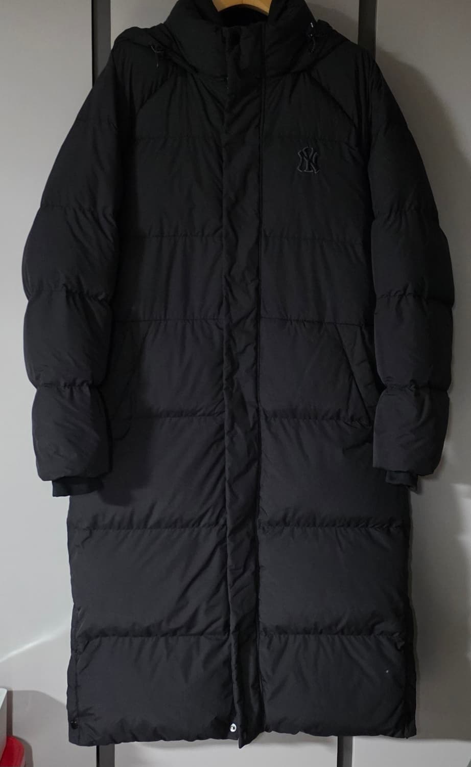 MLB 뉴욕 양키스 빅로고  덕다운 롱패딩. 싸이즈105. 남자 상품이미지1