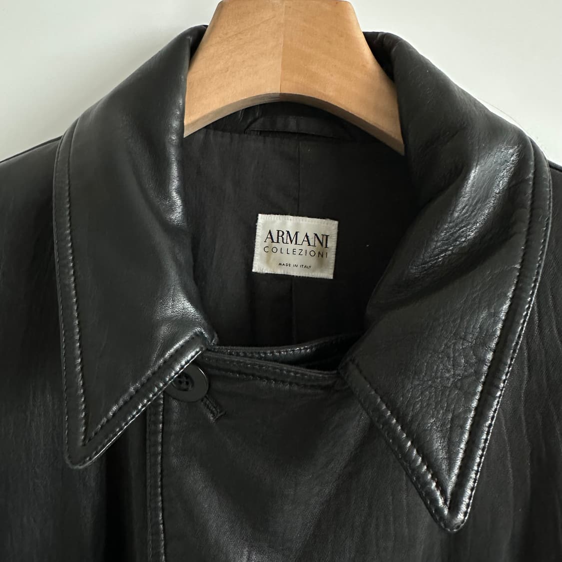 아르마니 꼴레지오니 레더 코트 상품이미지4