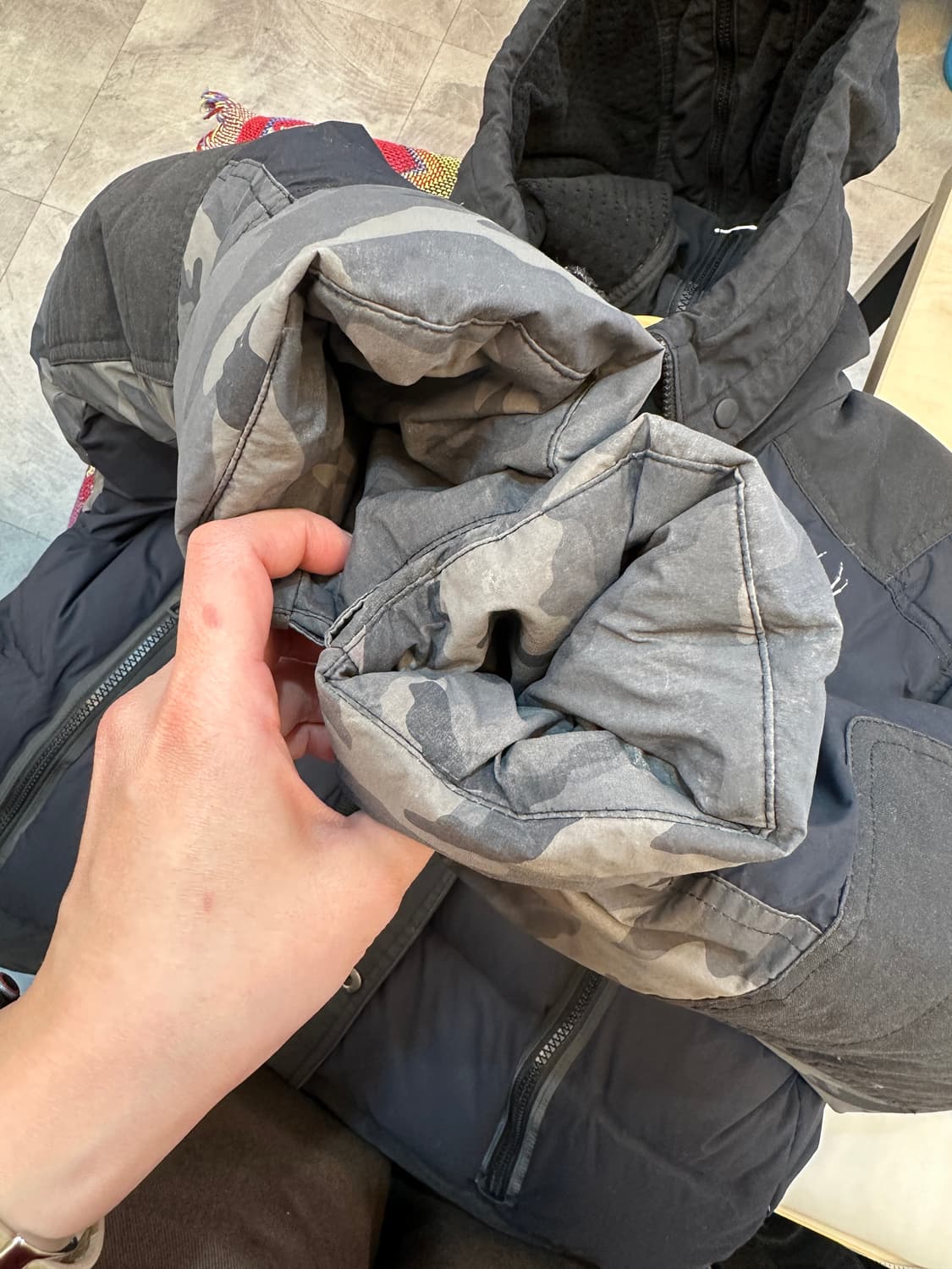 95)스파이더 네이비 카모플라쥬 오리털 롱패딩 상품이미지5