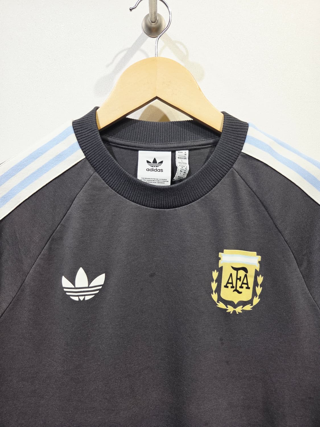 아디다스 아르헨티나 베켄바우어 삼선 반팔티 상품이미지3