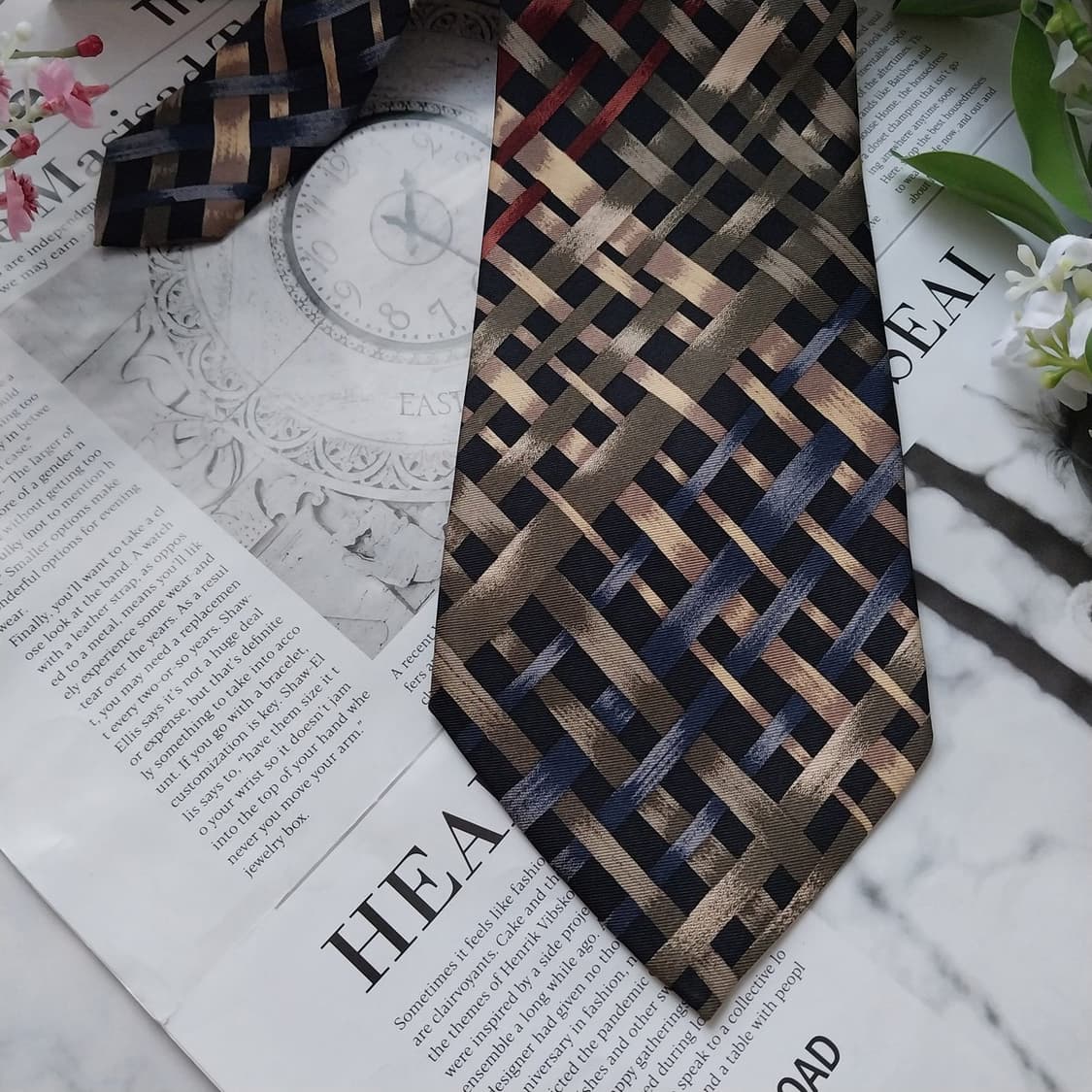 니나리치 실크 블랙 패턴 넥타이 9.5cm A+등급 K1683
 상품이미지5