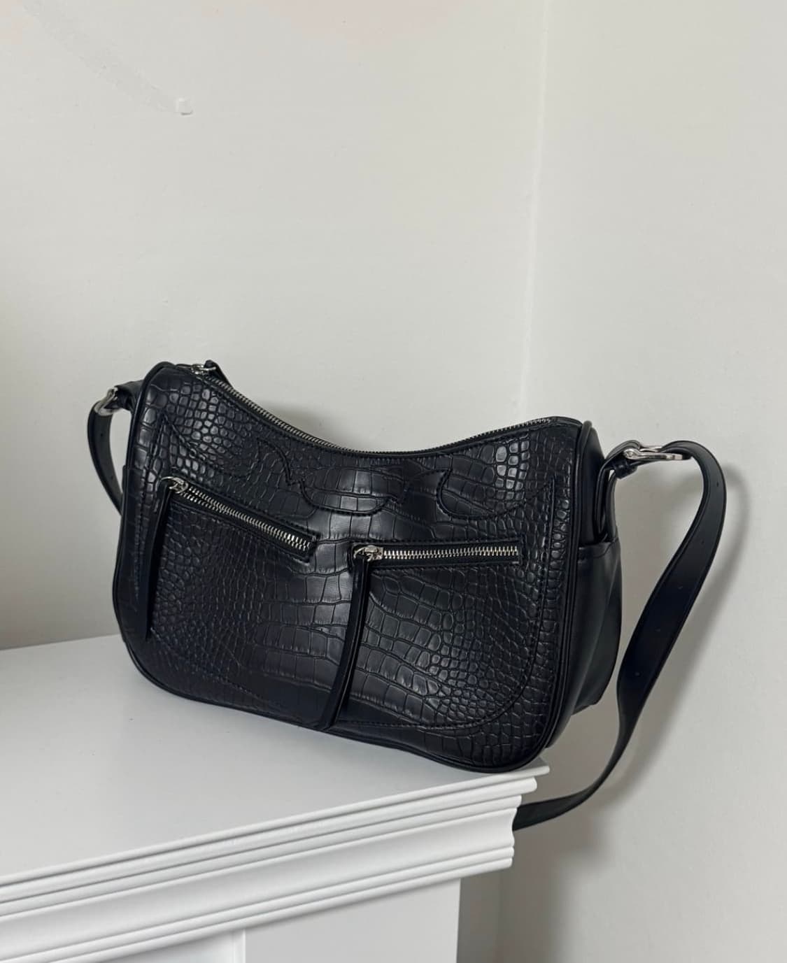 파이톤 레더 크로스백  상품이미지1