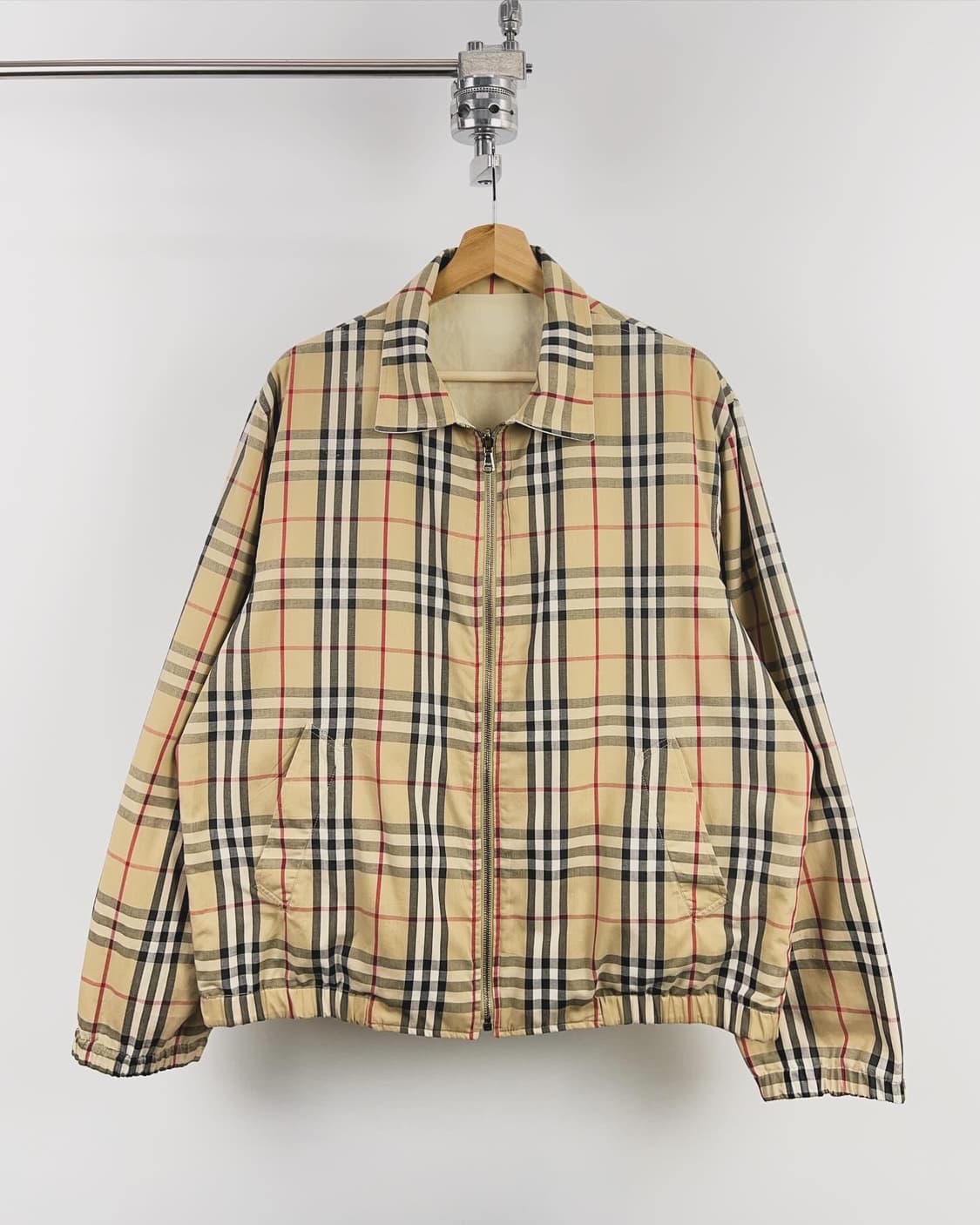 버버리 베이지 노바체크 리버시블 블루종 자켓 상품이미지1