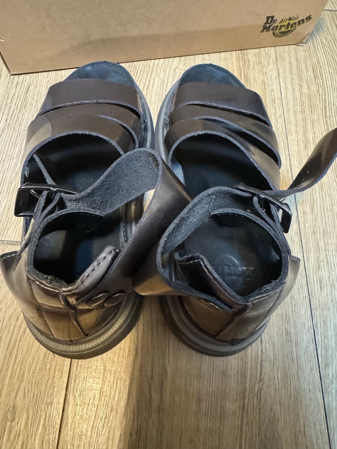 닥터마틴 샌들  상품이미지2