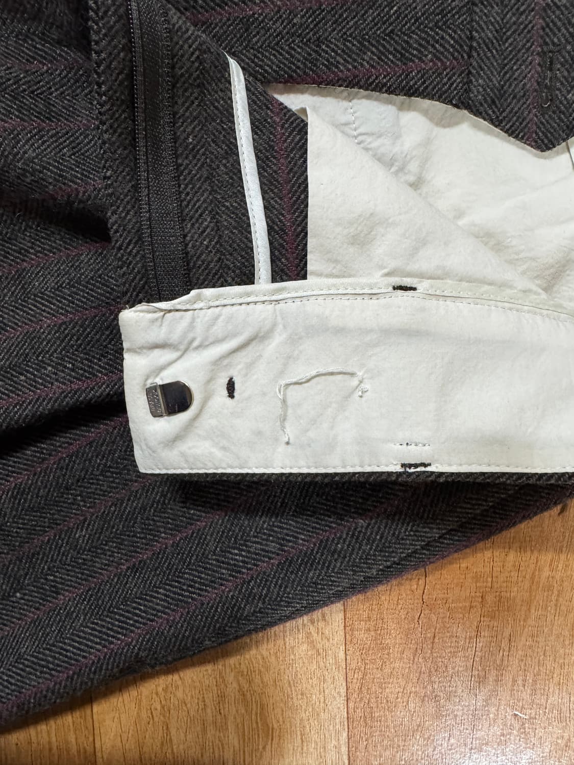 아모멘토 23fw 스트라이프 울 마틴 팬츠 브라운 M 상품이미지4