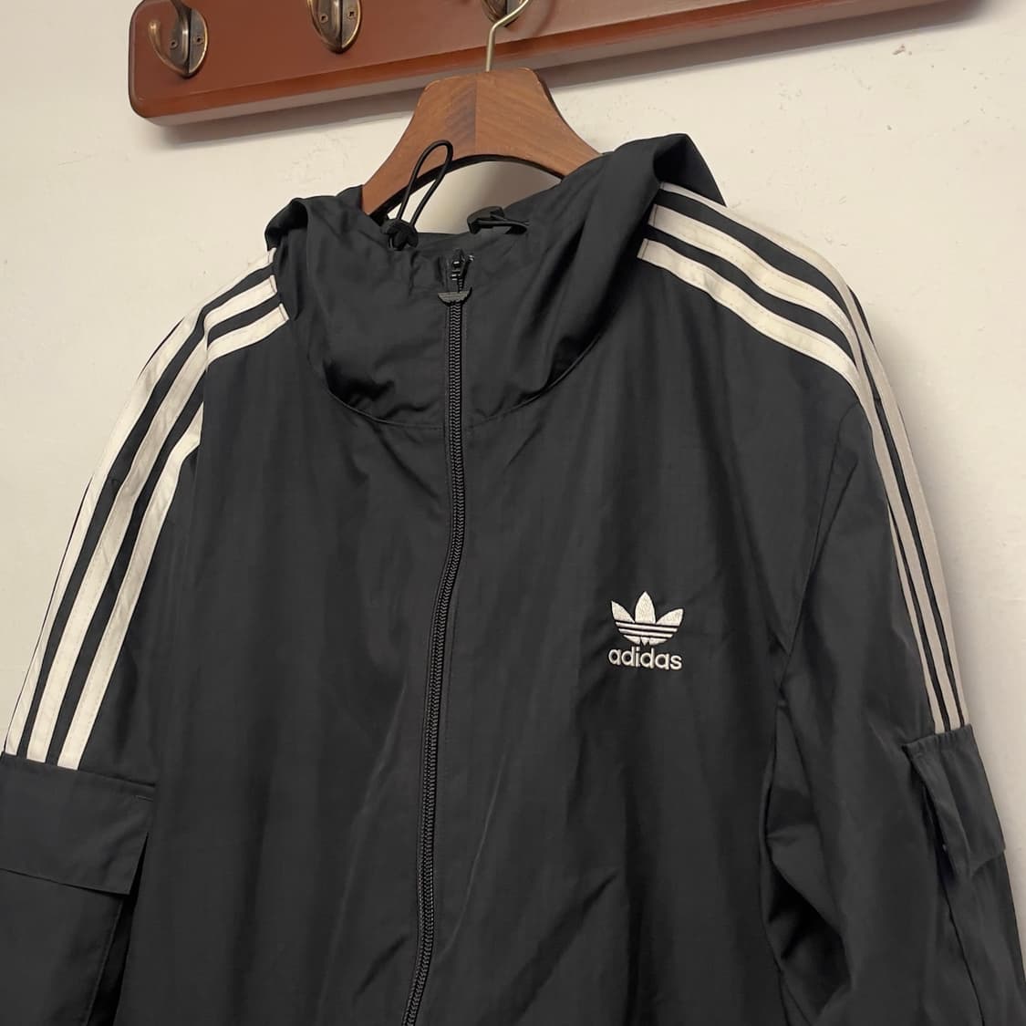 아디다스 삼선 우븐 바람막이 자켓   상품이미지2