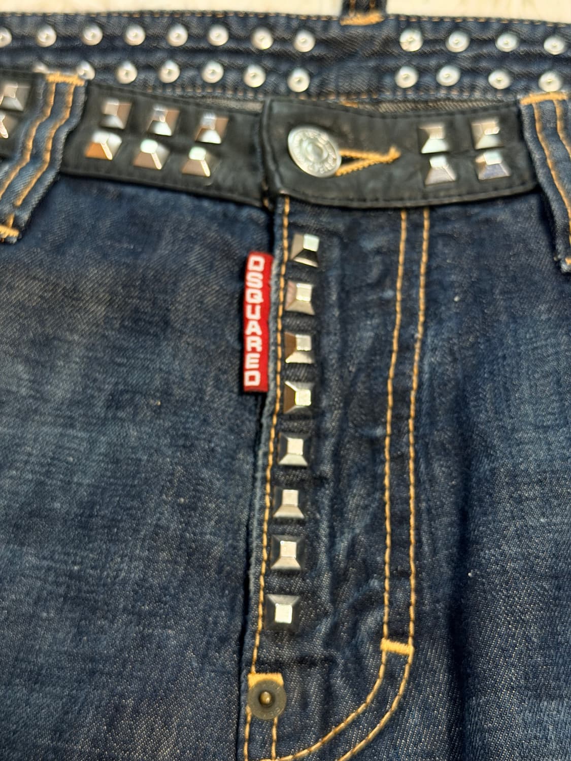 디스퀘어드2(Dsquared2) 핫스터드(Hot Stud) 레어 에디션 상품이미지8