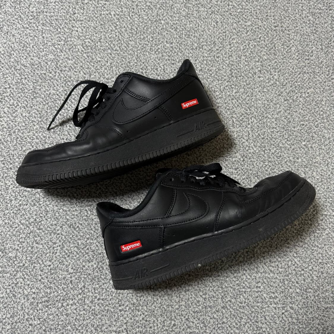 슈프림 x 나이키 에어포스 1 로우 블랙 260 상품이미지1