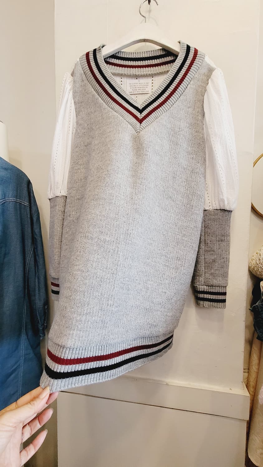 유니크 브이넥 니트 상품이미지7